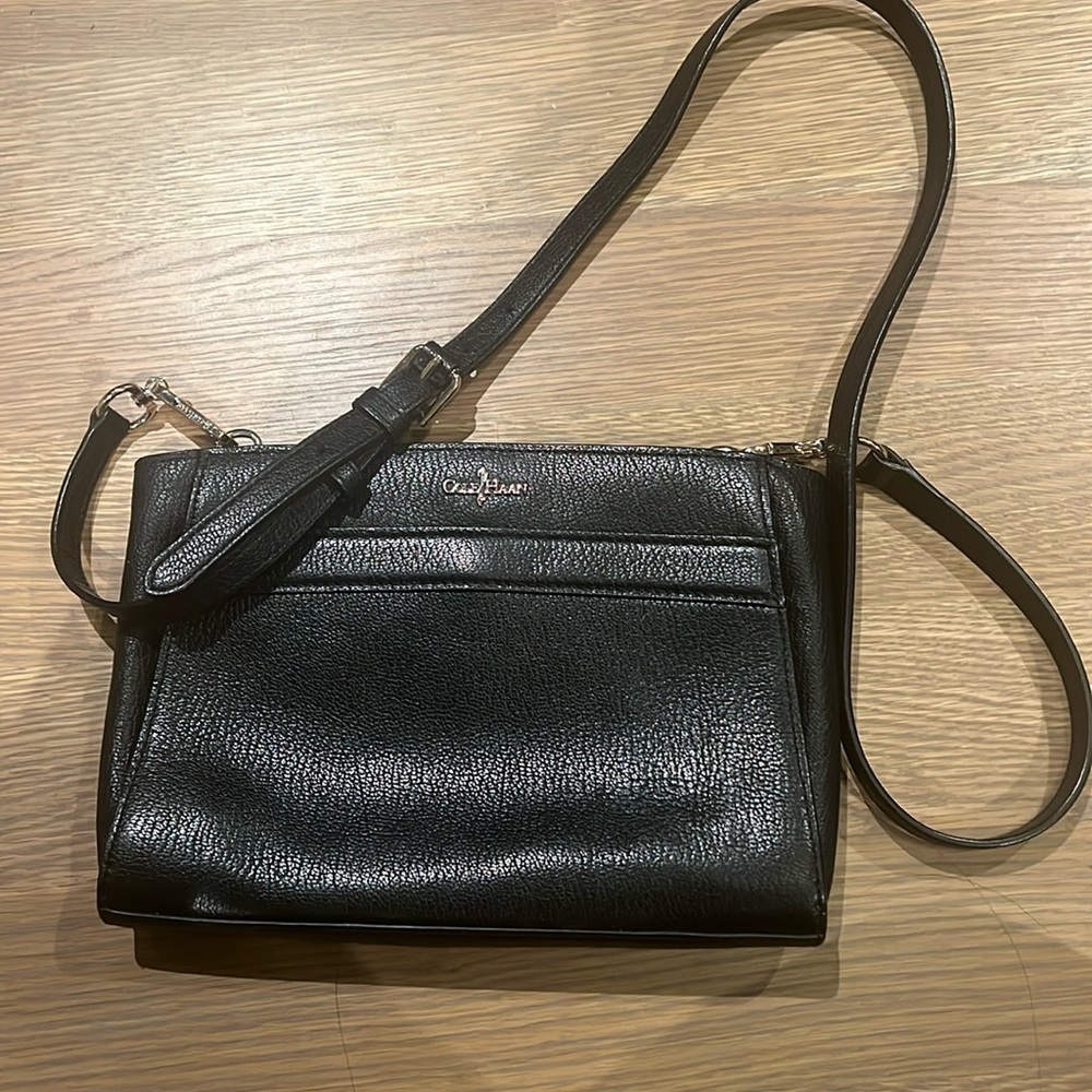 Great condition Cole Haan bag